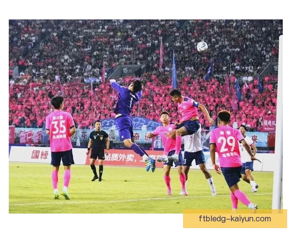 足球精彩盘点：各大联赛最佳瞬间与亮点回顾